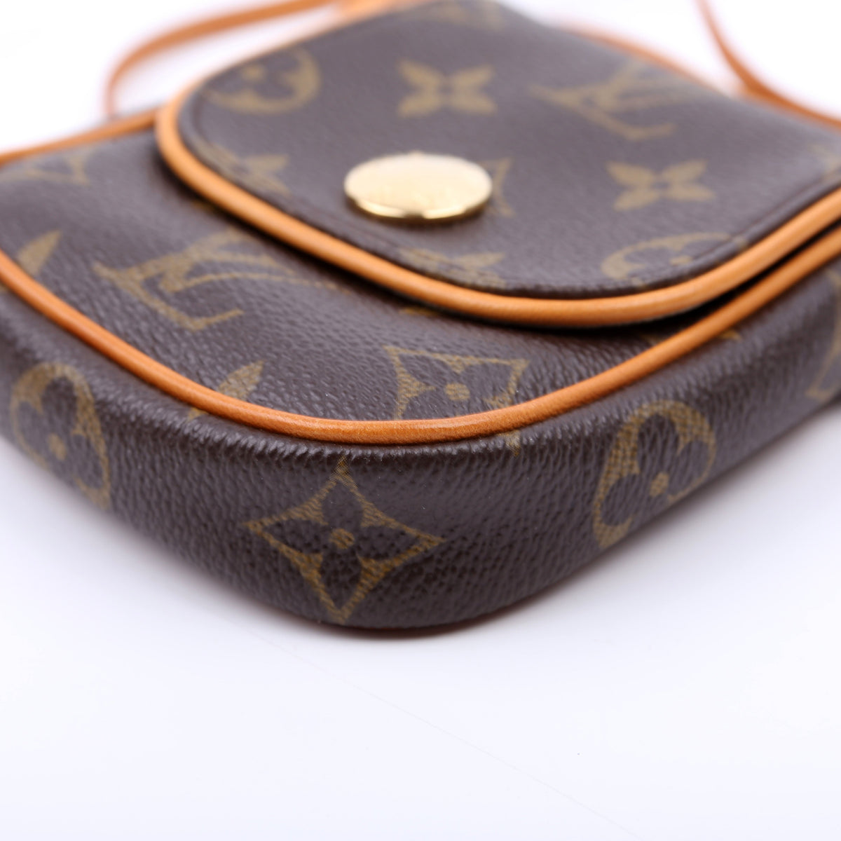 Louis-Vuitton Pochette Cancun Crossbody Monogram