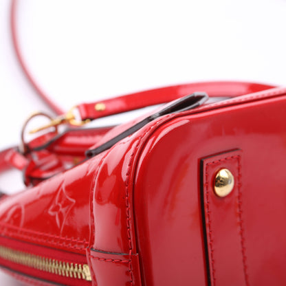 Louis-Vuitton Alma BB Vernis Red