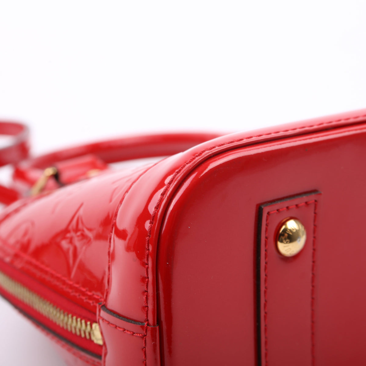 Louis-Vuitton Alma BB Vernis Red