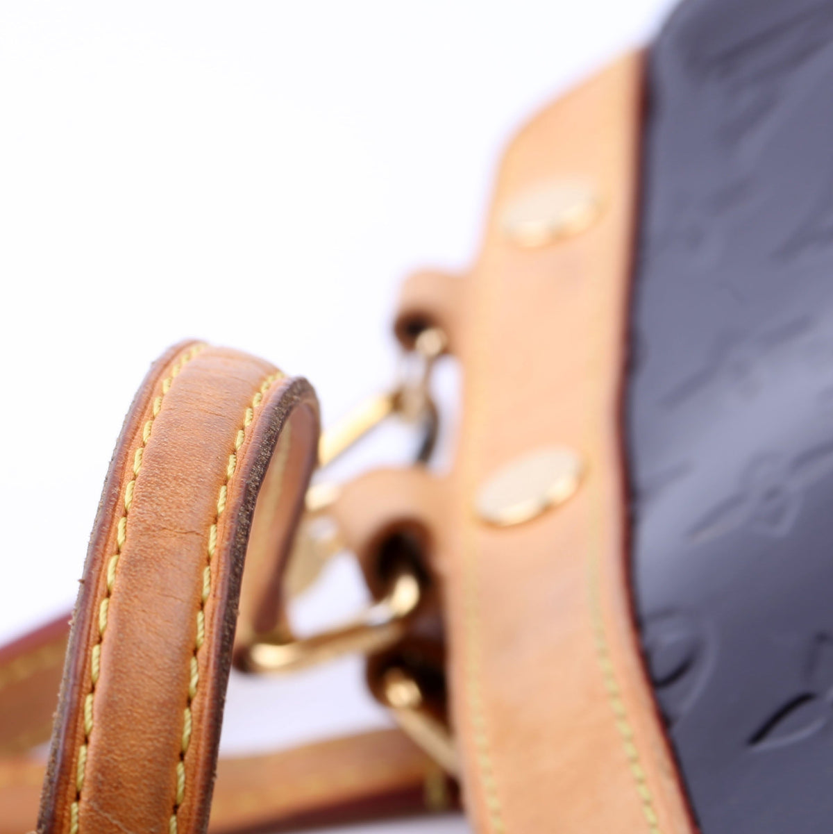 Louis-Vuitton Brea PM Vernis Burgundy