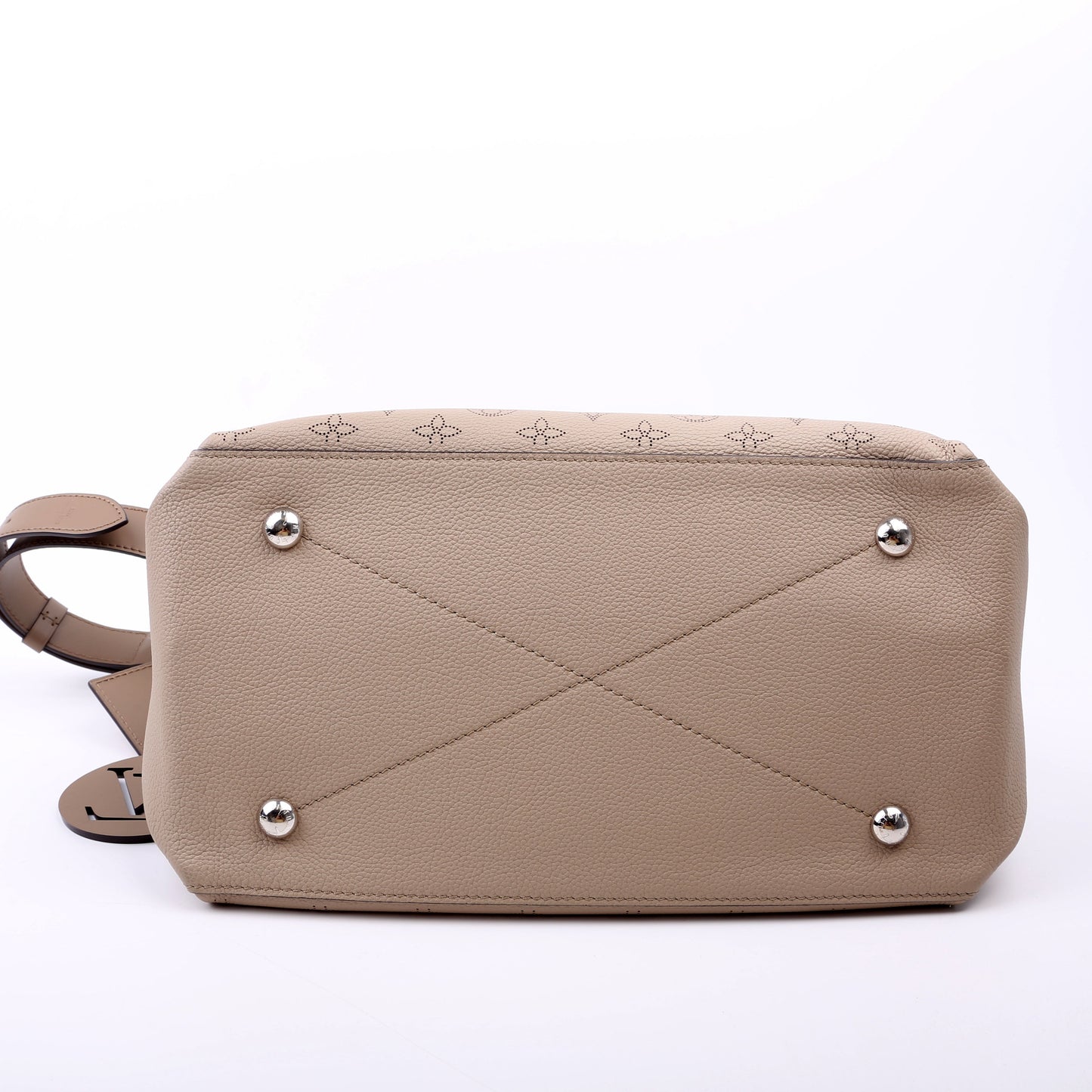 Louis-Vuitton Beaubourg Hobo MM Mahina Taupe