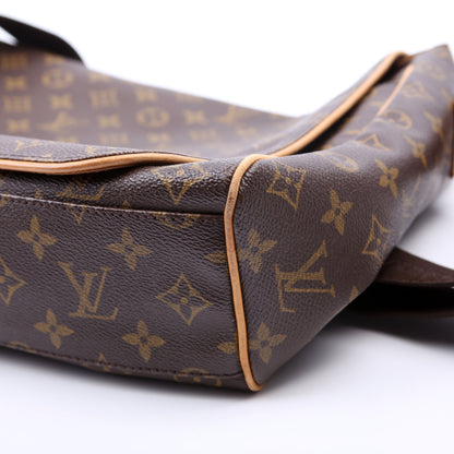 Louis-Vuitton Abbesses Monogram