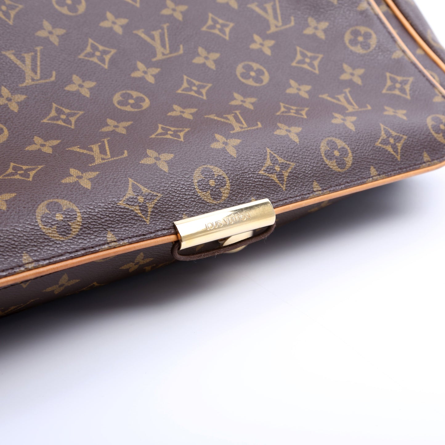 Louis-Vuitton Abbesses Monogram