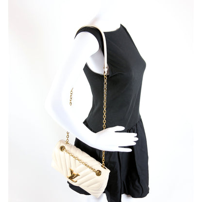Louis-Vuitton New Wave Chain NM Bag Cream