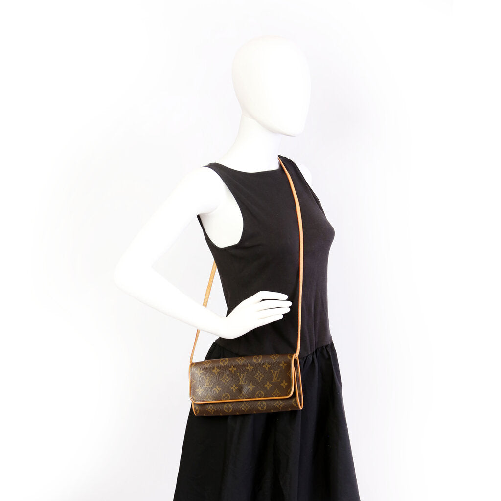 Louis-Vuitton Pochette Twin GM Monogram