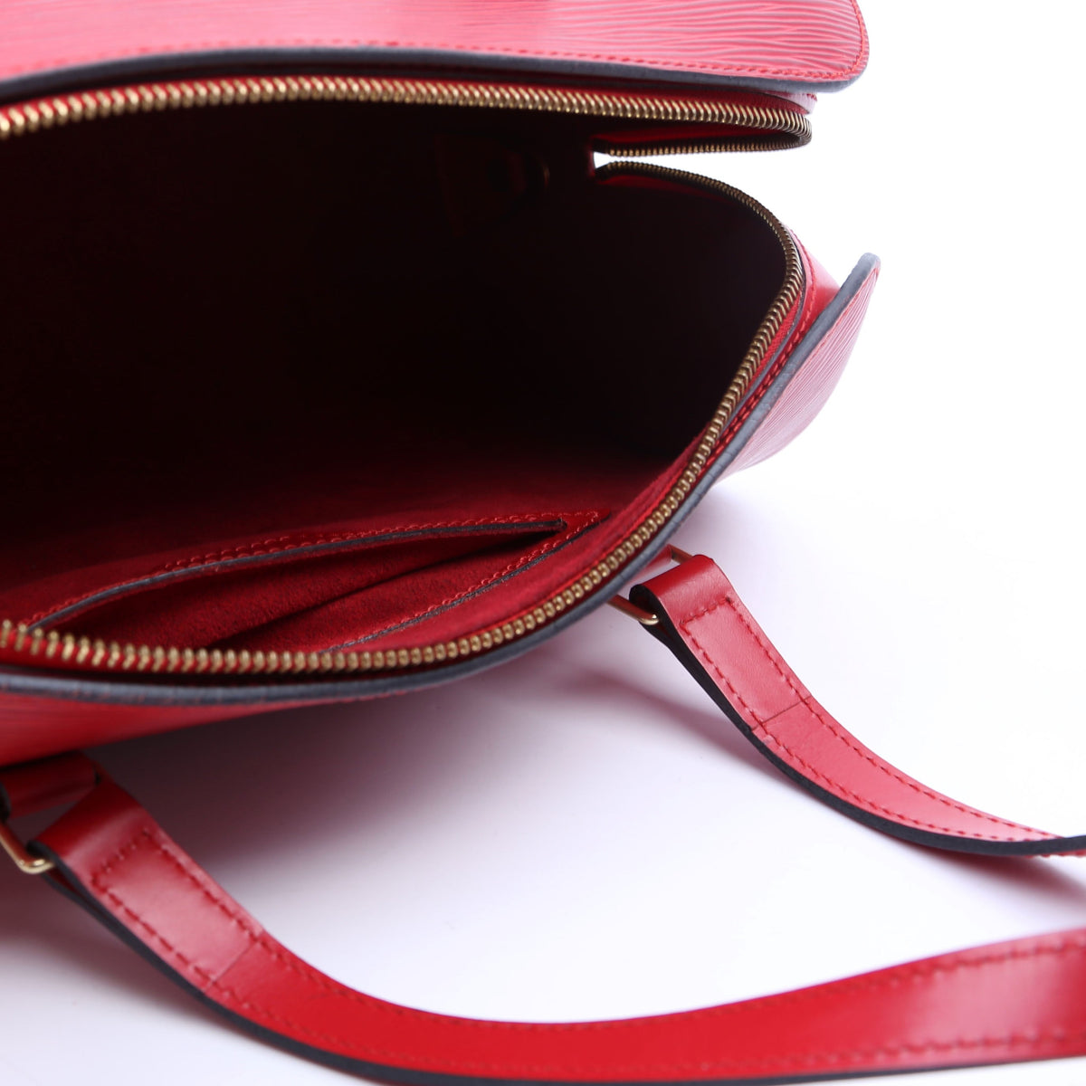 Louis-Vuitton Soufflot With Pouch Epi Red