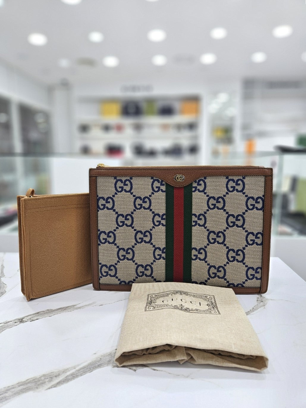 Gucci GG Supreme Canvas Ophidia Clutch 523359 138301881