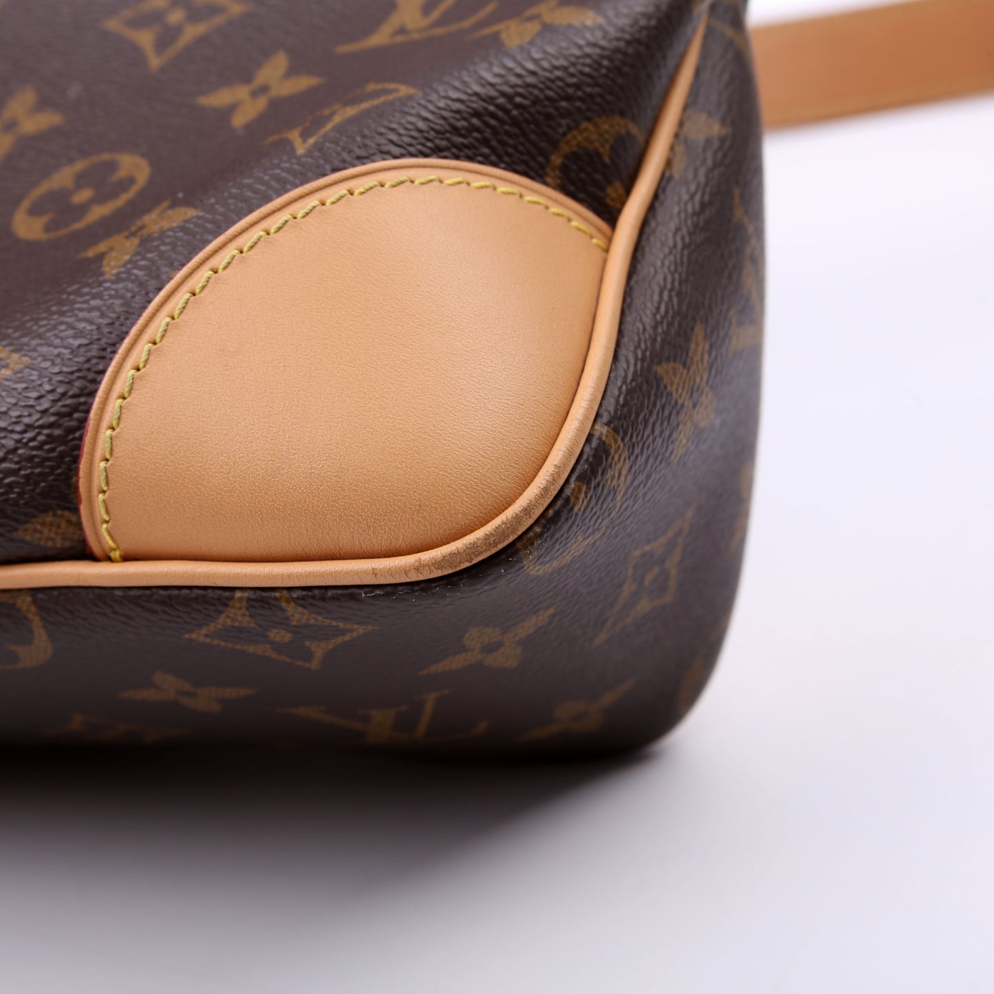 Louis-Vuitton Odeon MM Monogram New Model