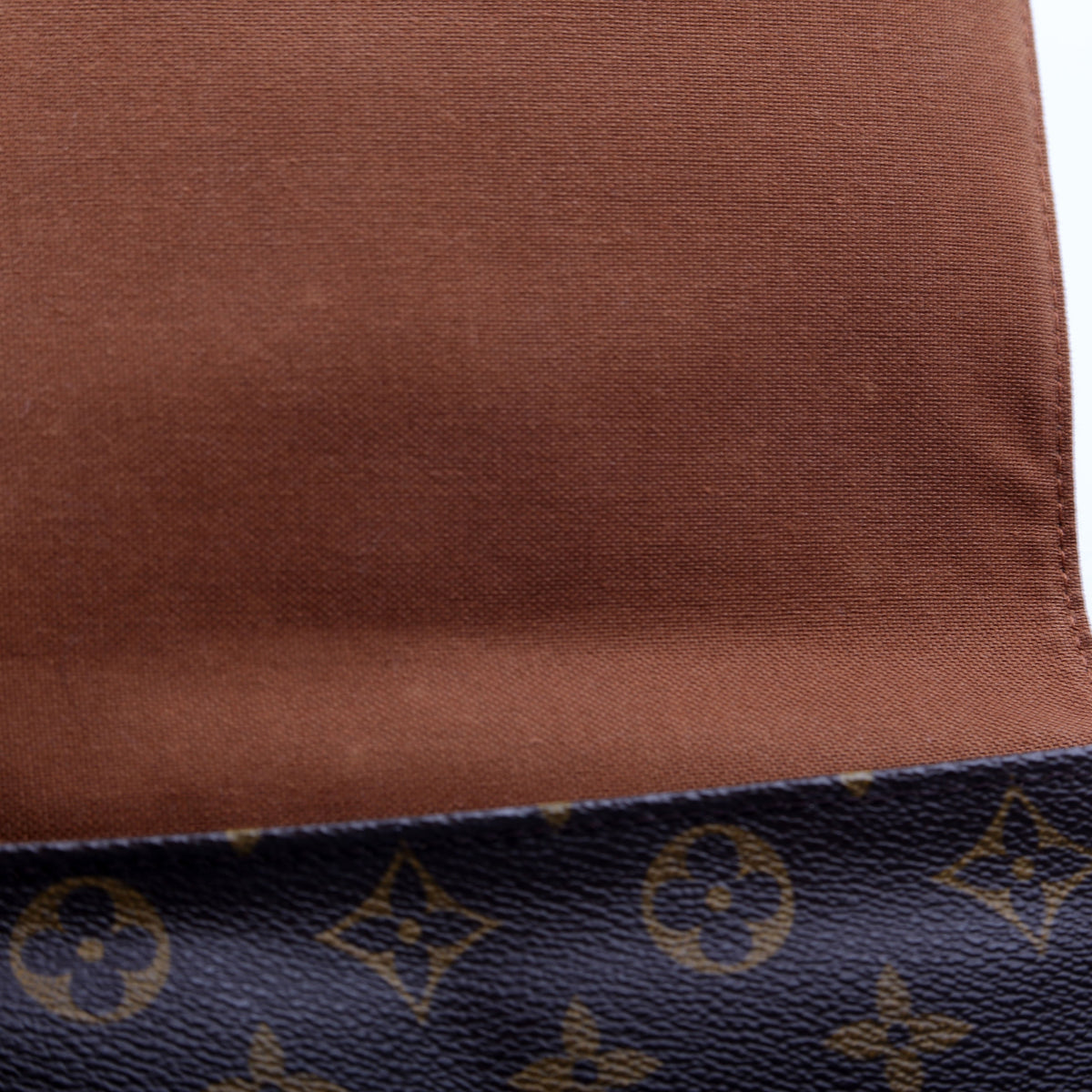 Louis-Vuitton Looping Mini Monogram