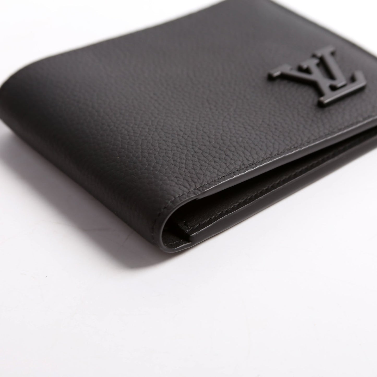 Louis-Vuitton Mens Multiple Wallet LV Aerogram