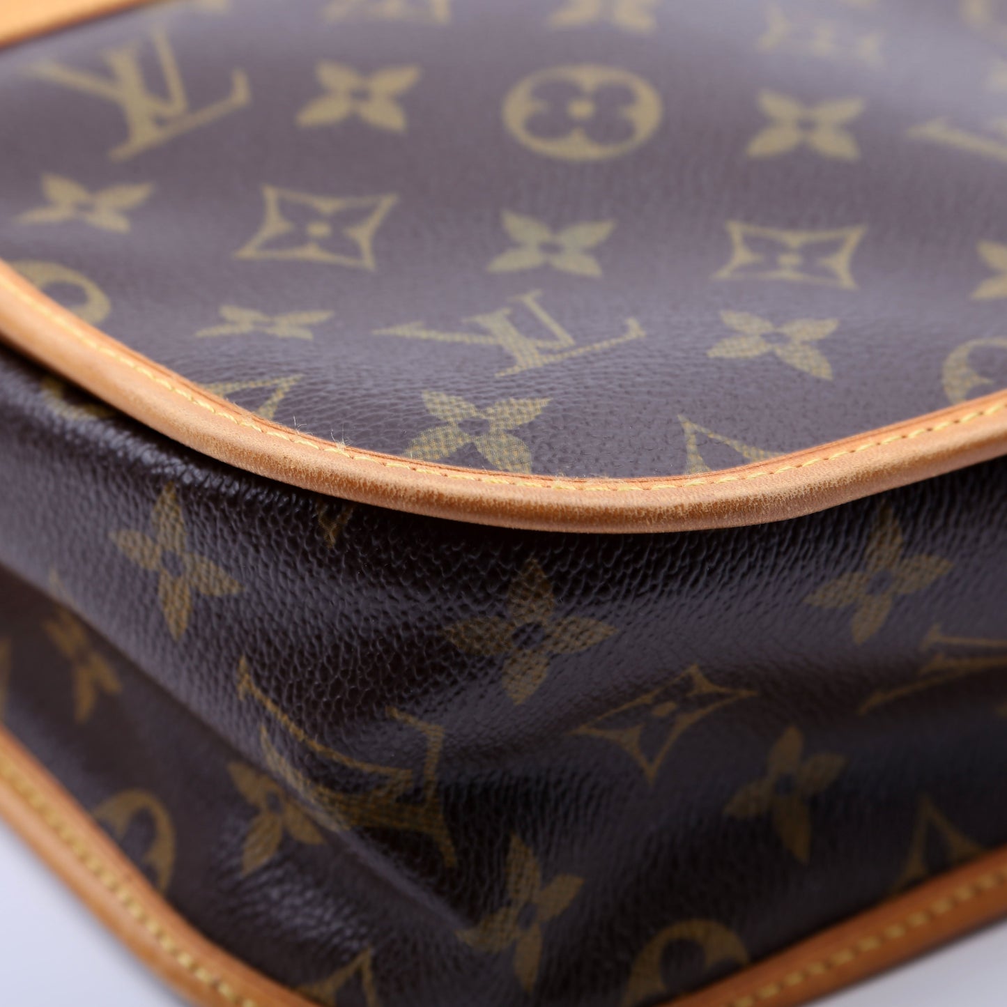 Louis-Vuitton Bosphore Messenger PM