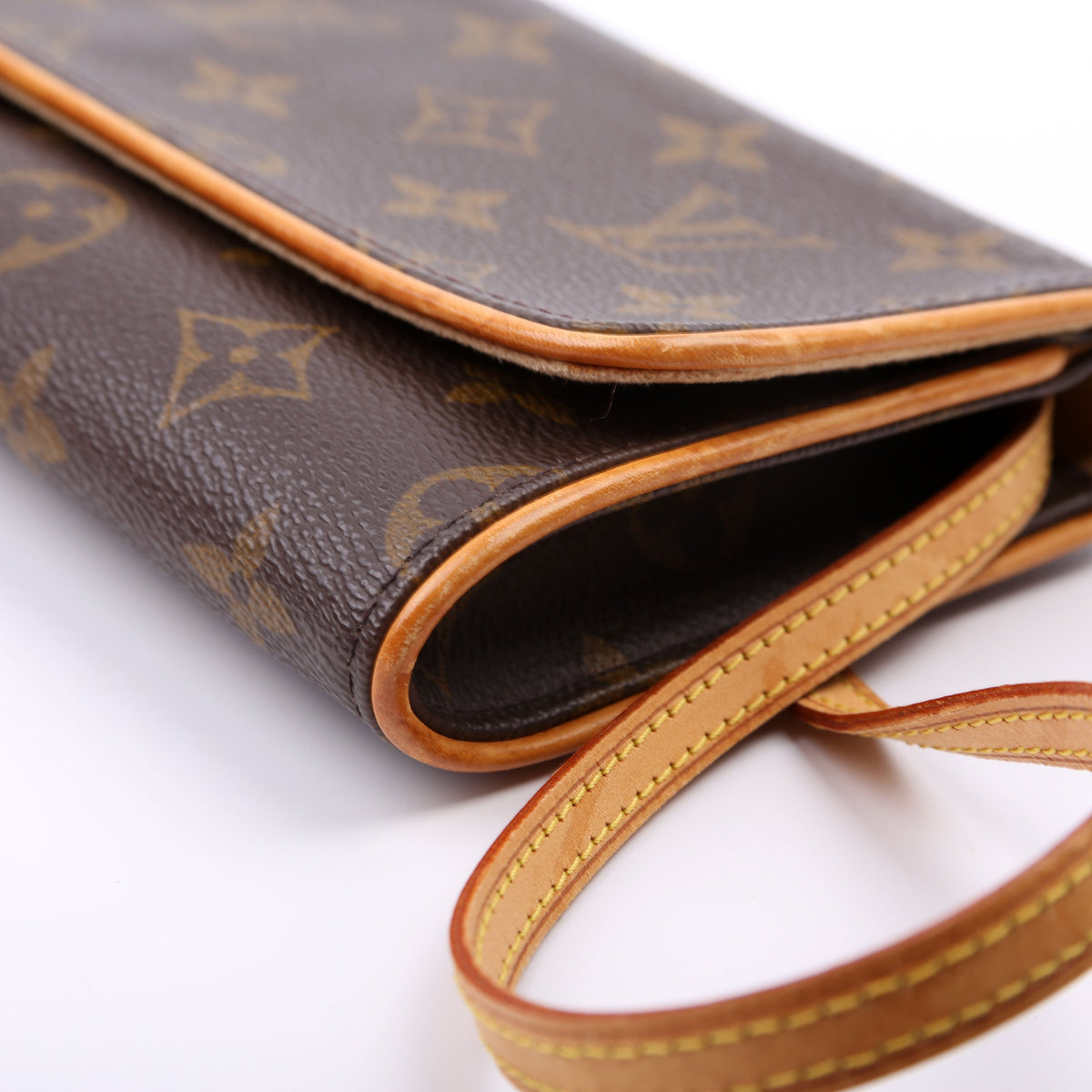 Louis-Vuitton Pochette Twin GM Monogram