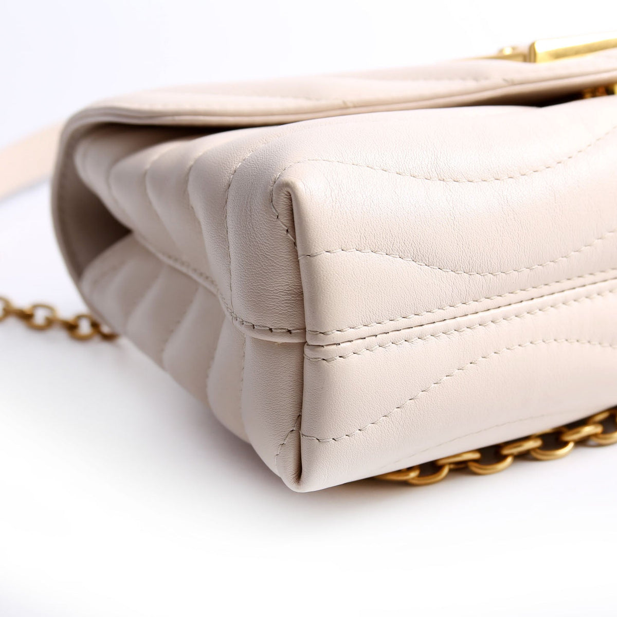 Louis-Vuitton New Wave Chain NM Bag Cream