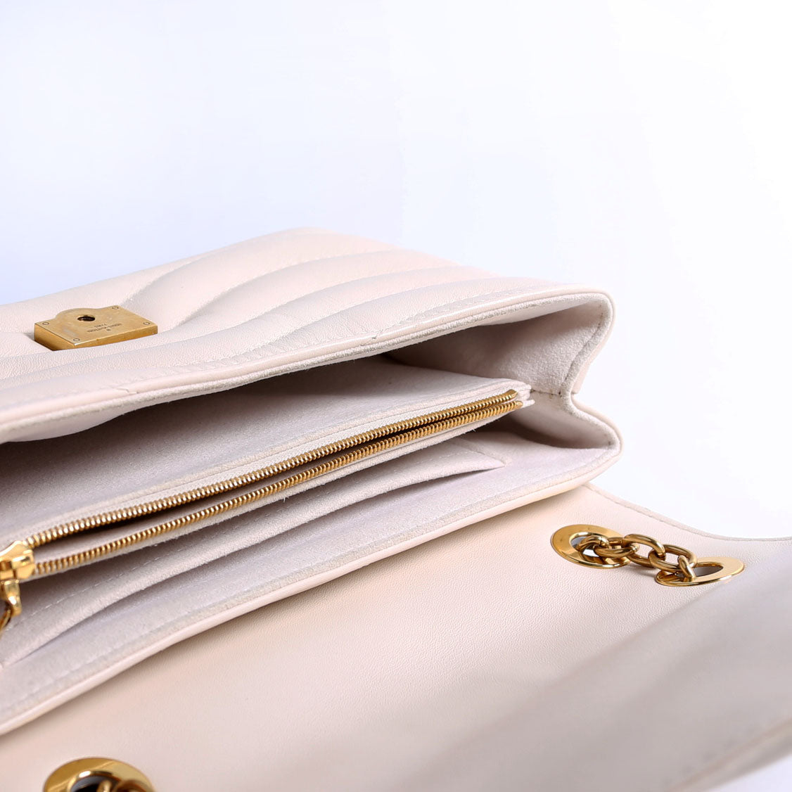 Louis-Vuitton New Wave Chain NM Bag Cream