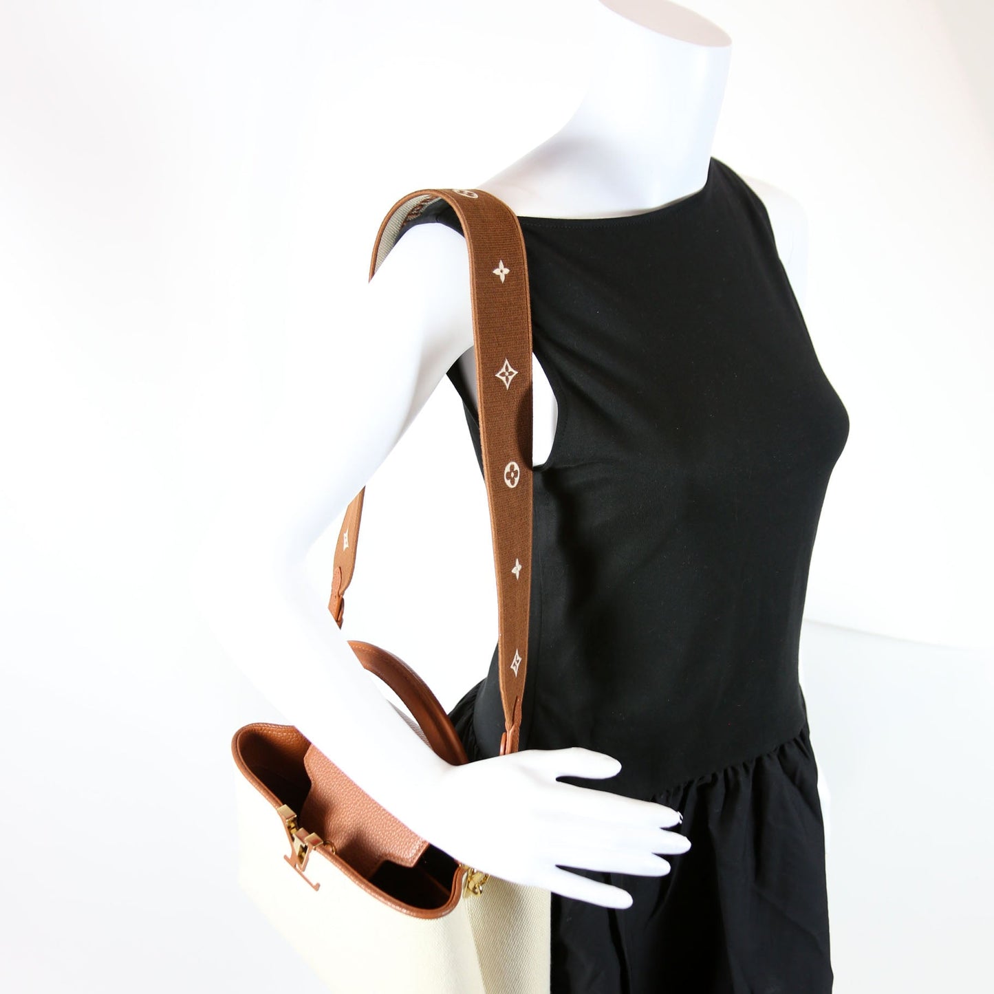 Louis-Vuitton Capucines MM Taurillon Canvas Brown/Beige