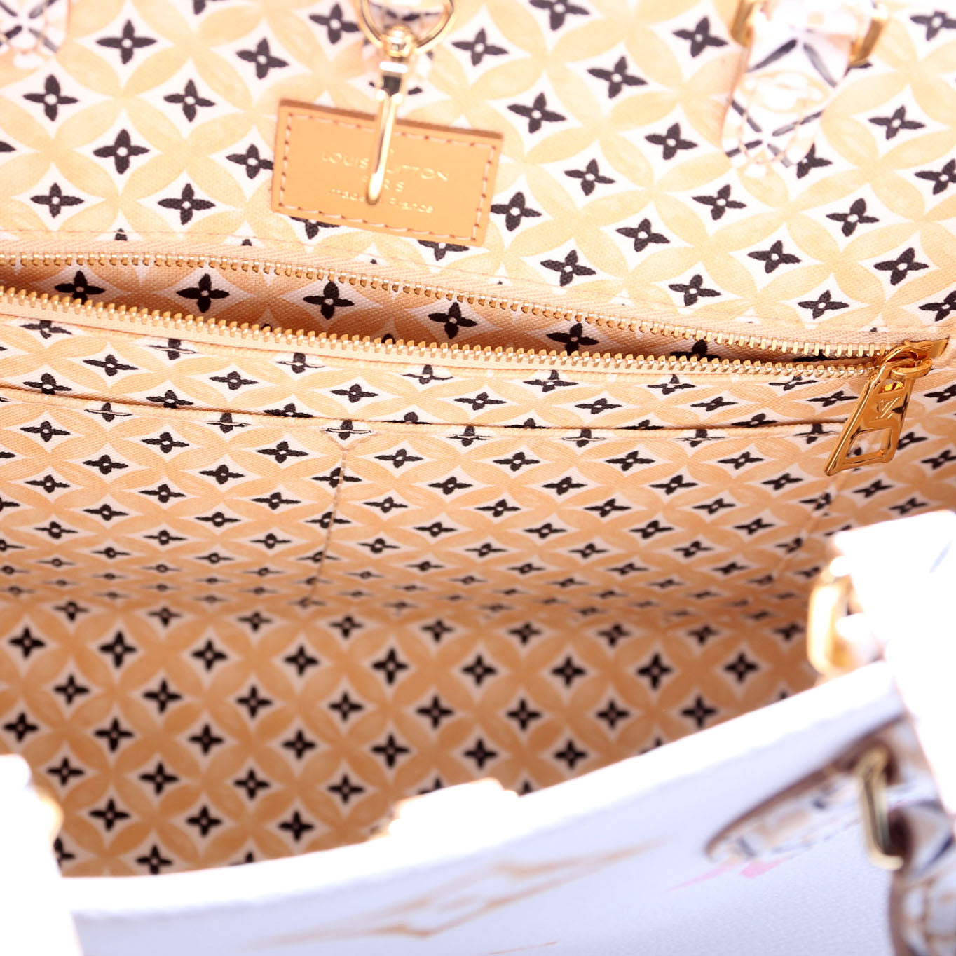 Louis-Vuitton Onthego MM By The Pool . Monogram Multicolor