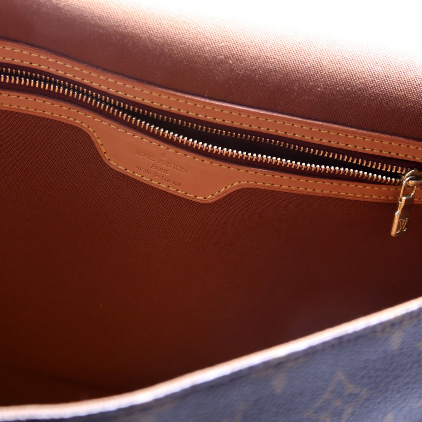 Louis-Vuitton Abbesses Monogram