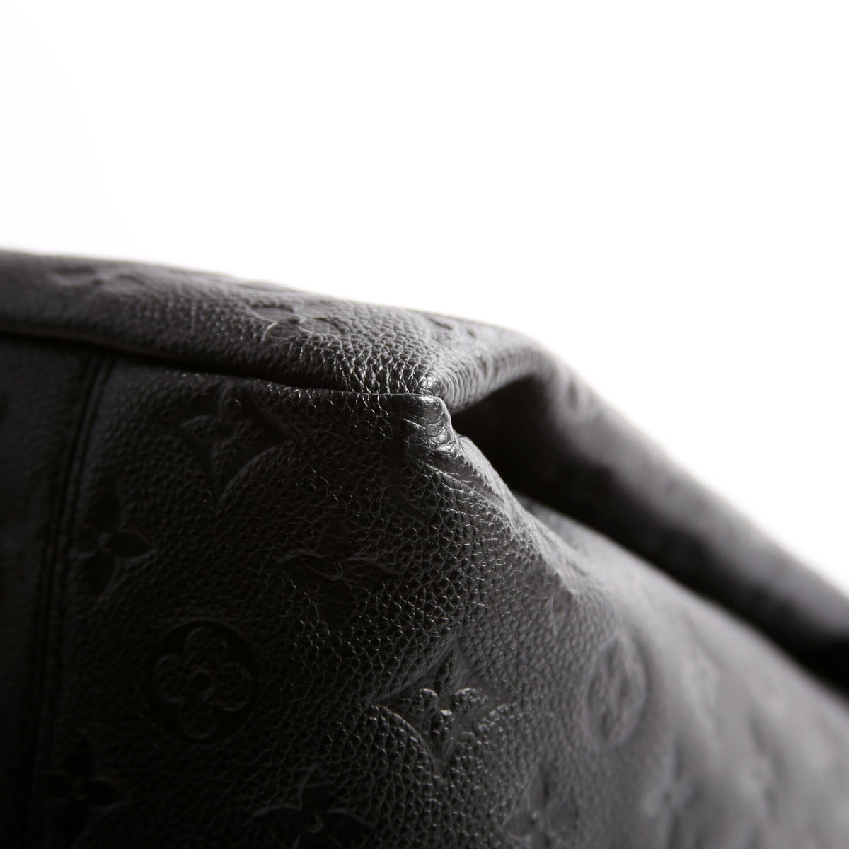 Louis-Vuitton Artsy MM Empreinte Black