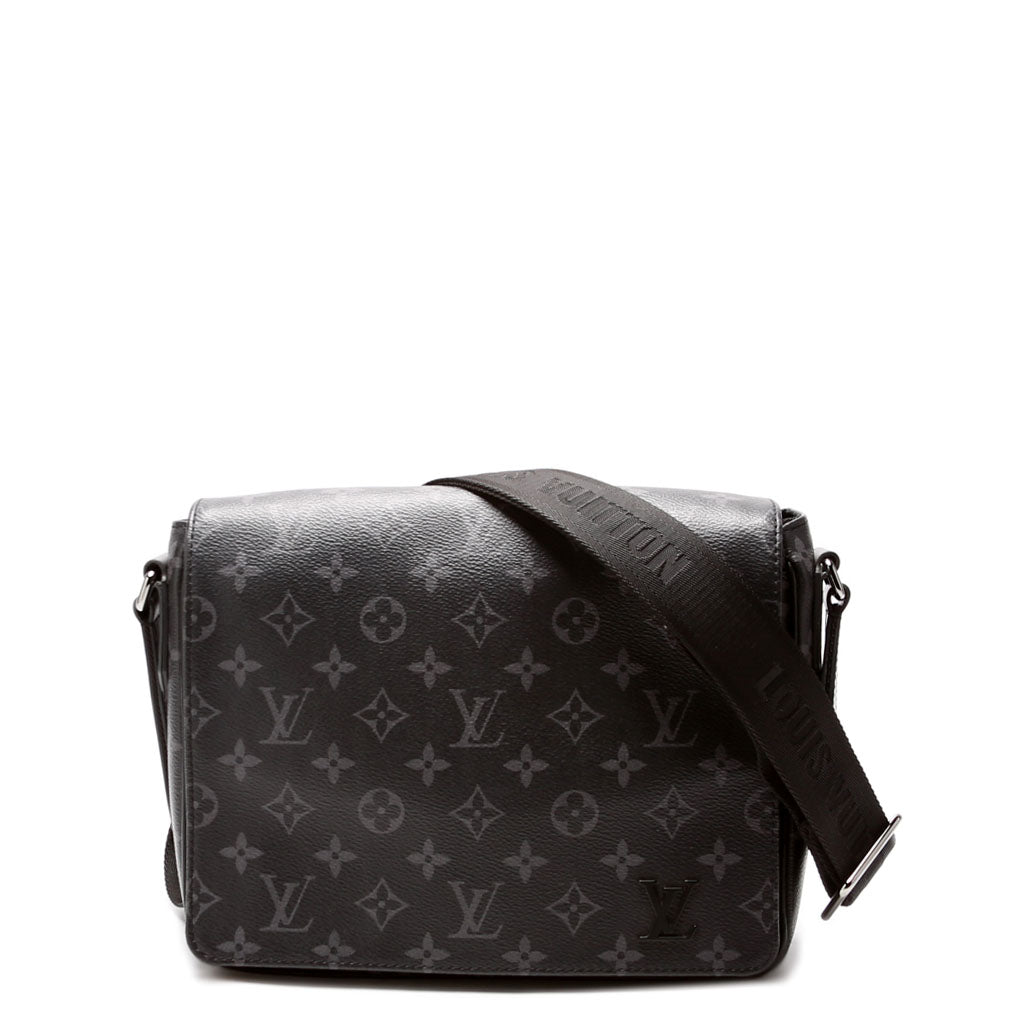 Louis-Vuitton District PM Monogram Eclipse NV Black