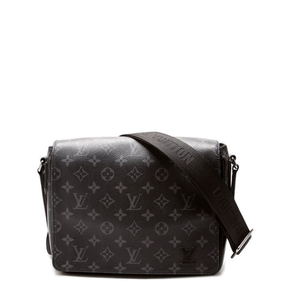 Louis-Vuitton District PM Monogram Eclipse NV Black