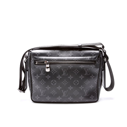 Louis-Vuitton District PM Monogram Eclipse NV Black