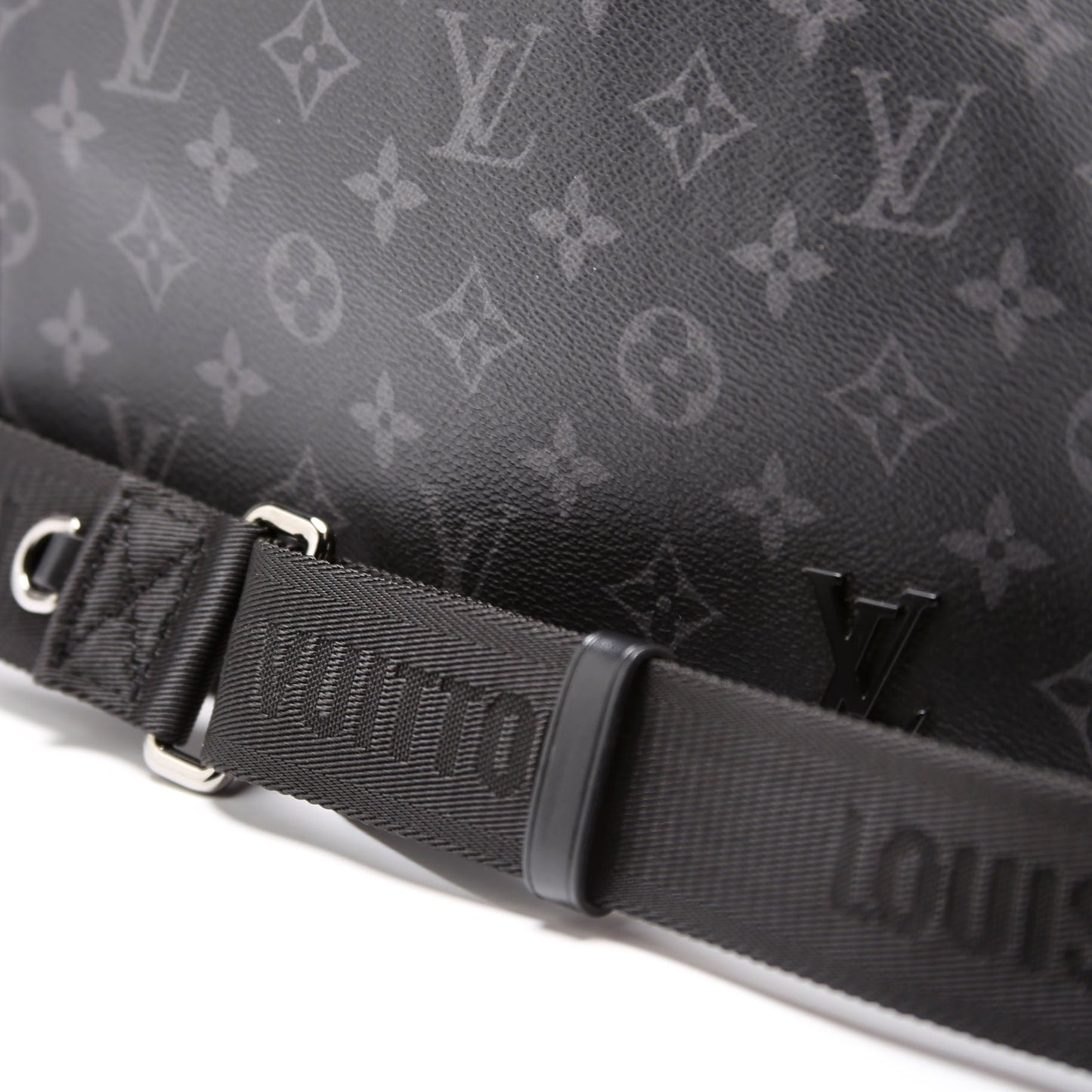 Louis-Vuitton District PM Monogram Eclipse NV Black