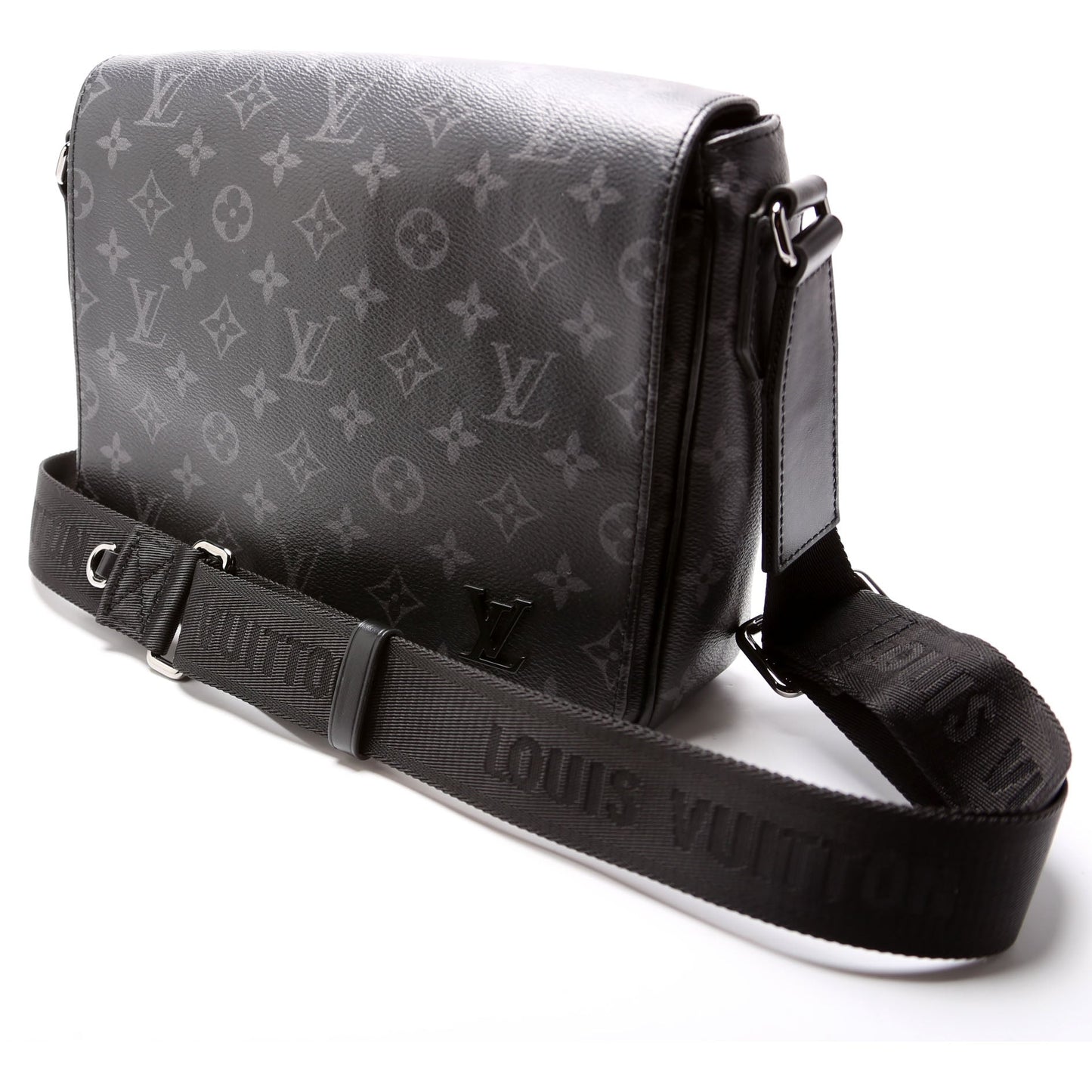 Louis-Vuitton District PM Monogram Eclipse NV Black