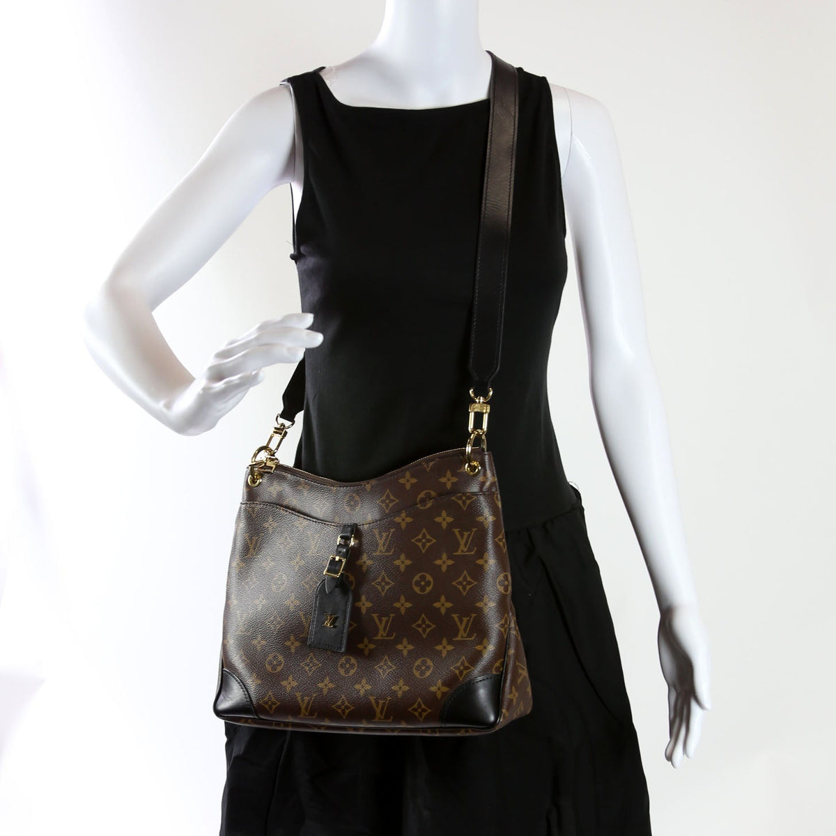 Louis-Vuitton Odeon NM MM Monogram Black