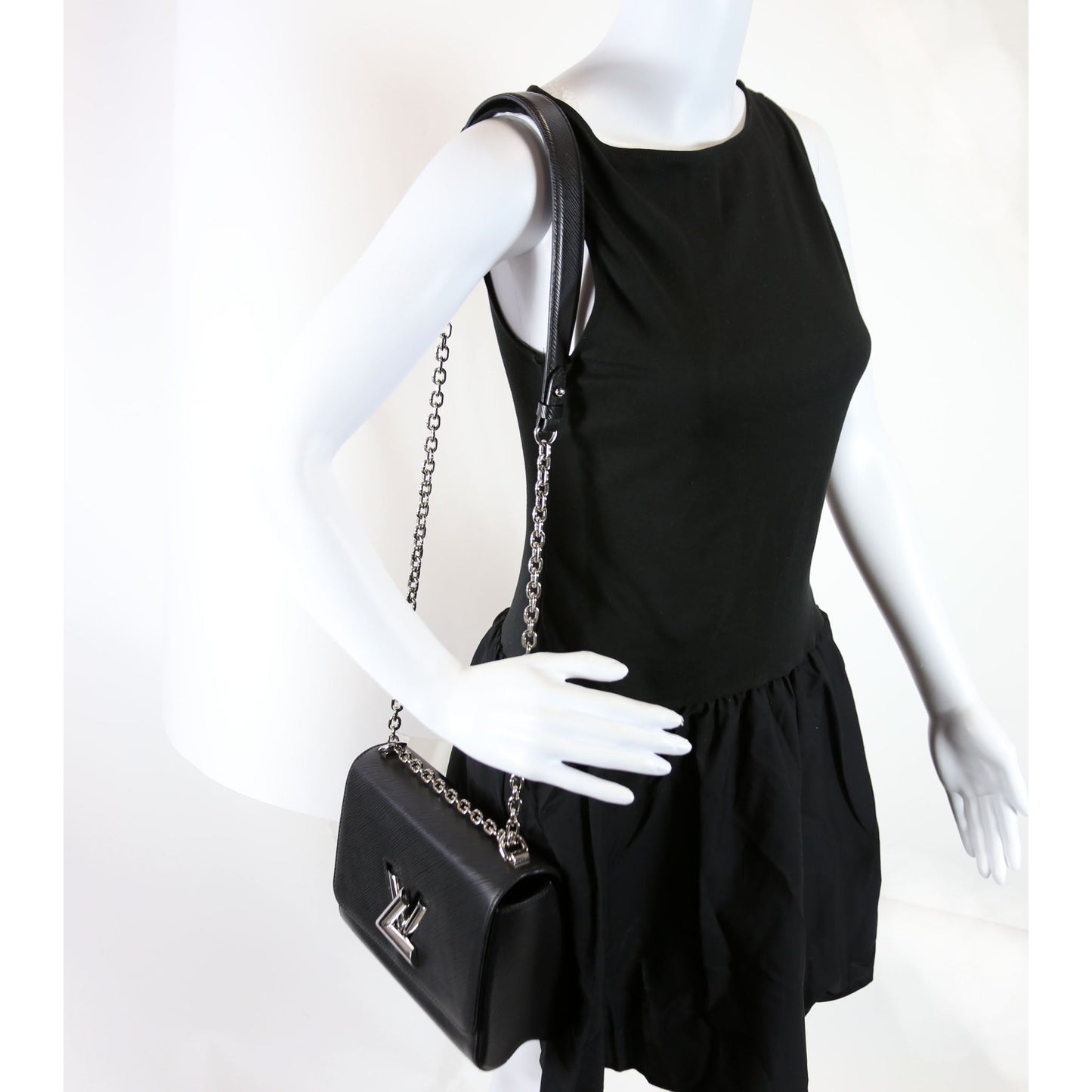 Louis-Vuitton Twist MM Epi Black