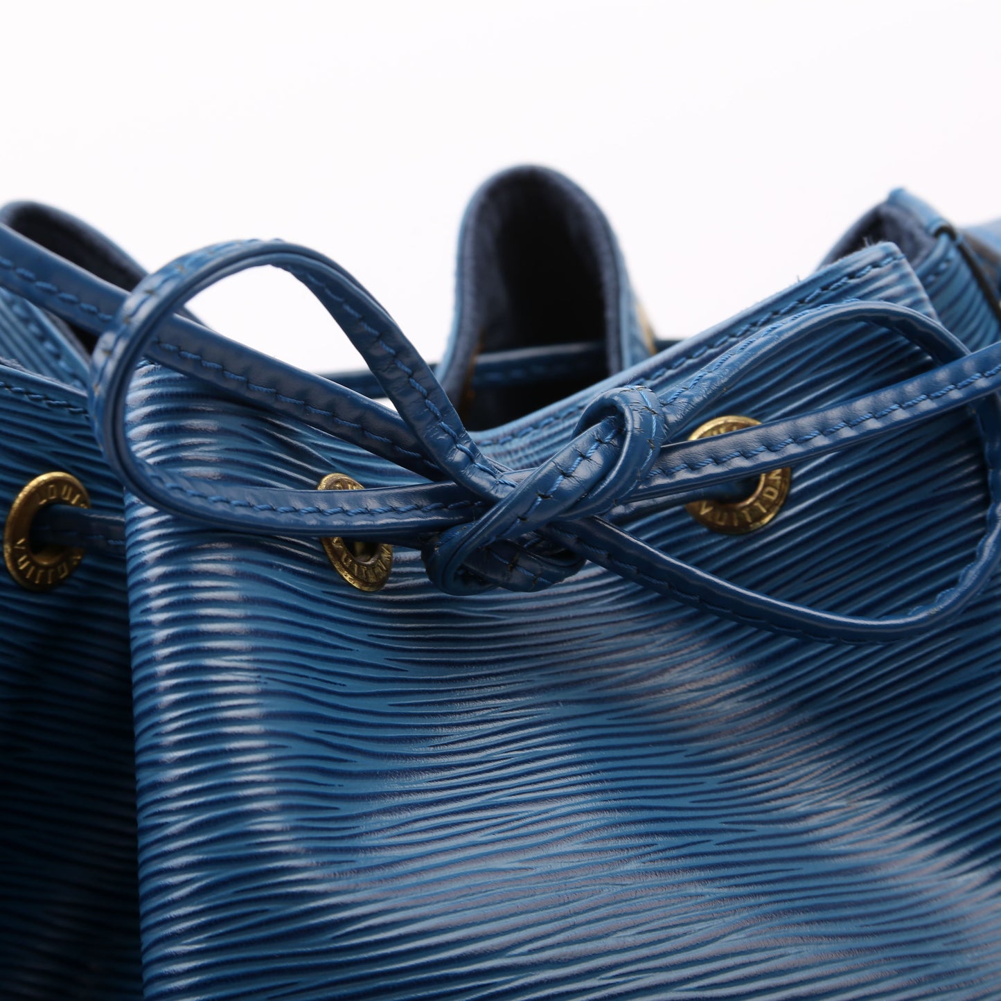 Louis-Vuitton Noe Petit Vintage Epi Blue