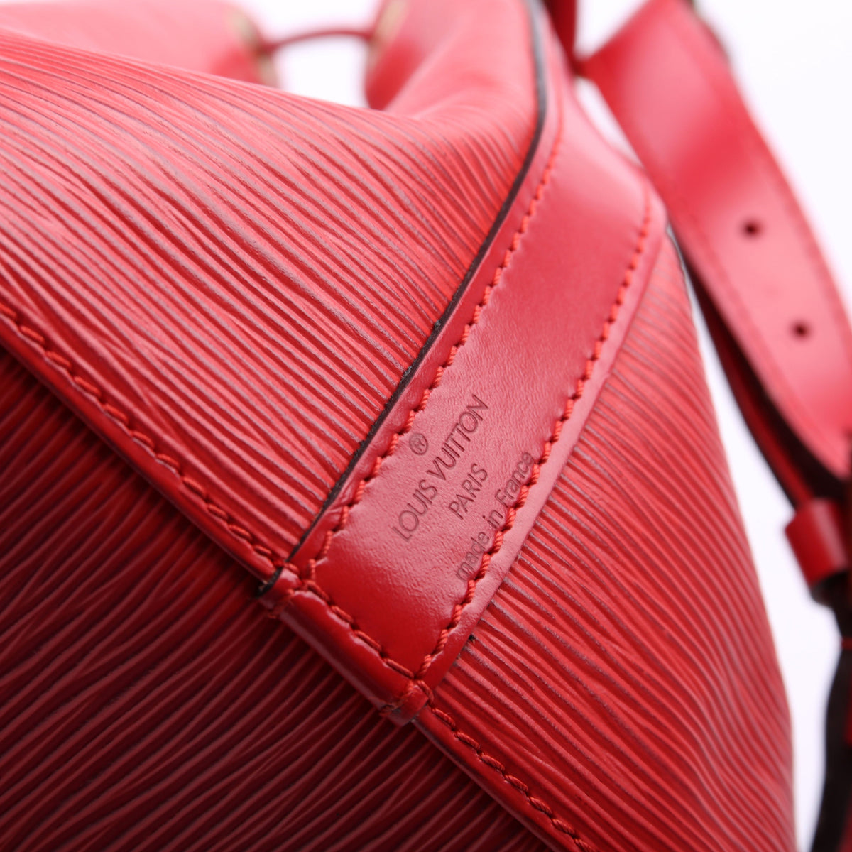 Louis-Vuitton Noe Petit Vintage Epi Red