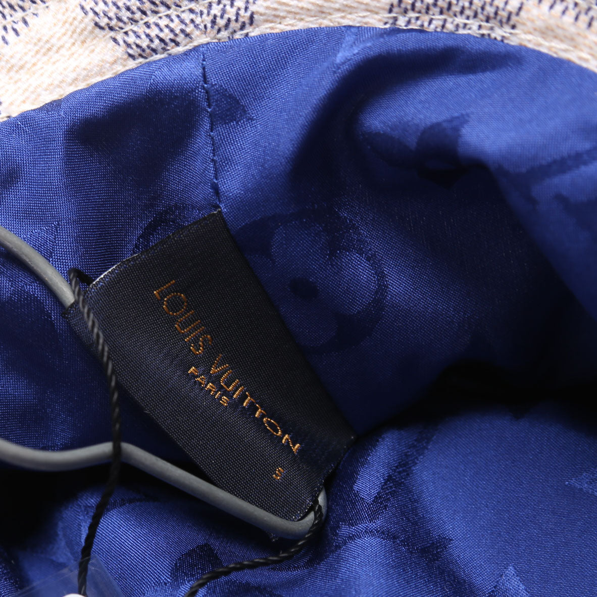 Louis-Vuitton Azur Bucket Hat Size Small