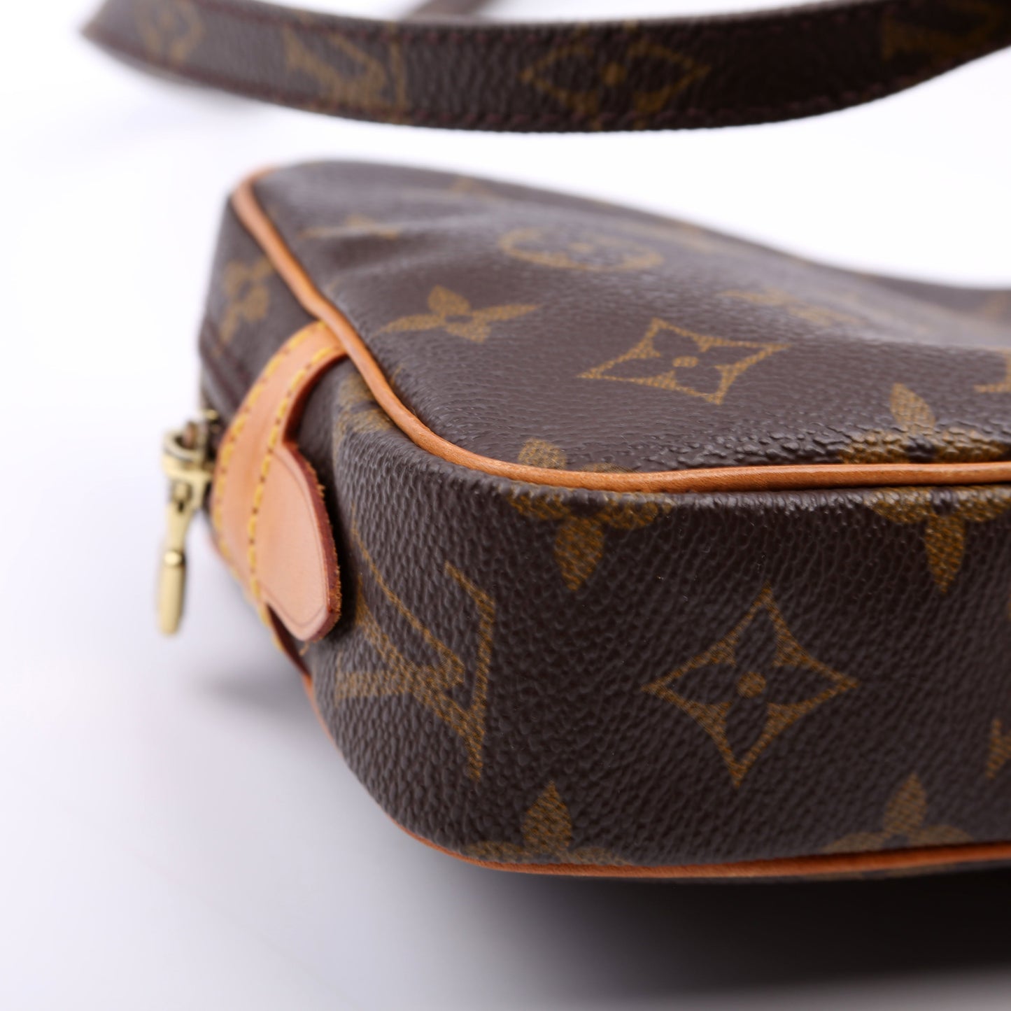 Louis-Vuitton Pochette Marly Bandouliere Monogram