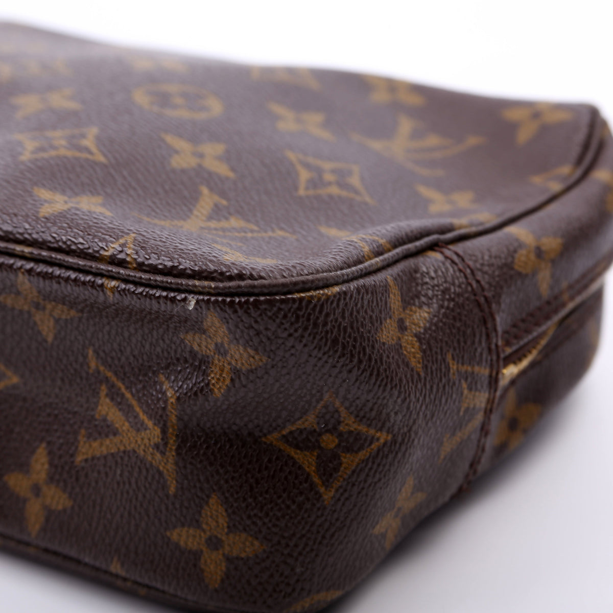 Louis-Vuitton Trousse Toilette  Monogram