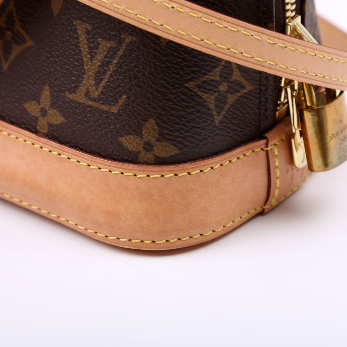 Louis-Vuitton Alma BB Monogram