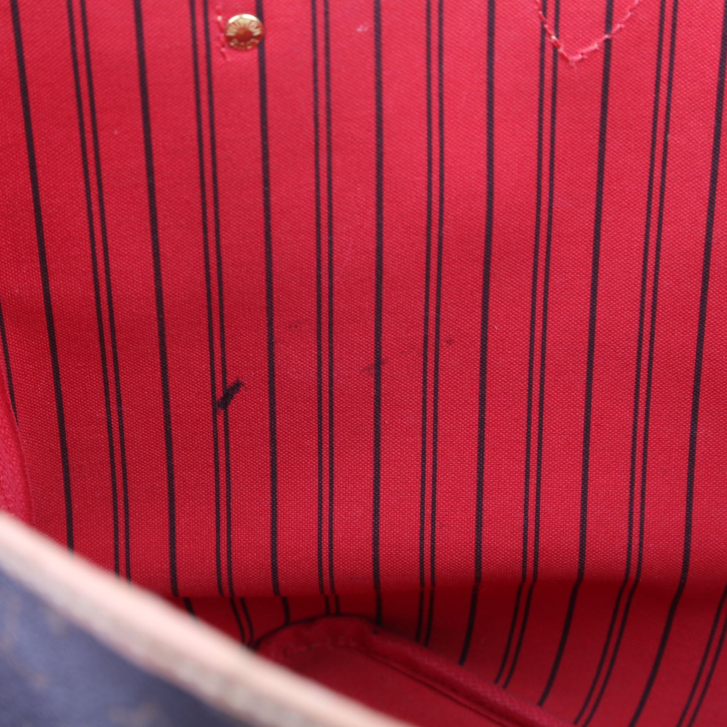 Louis-Vuitton Neverfull With Wallet MM Monogram Red