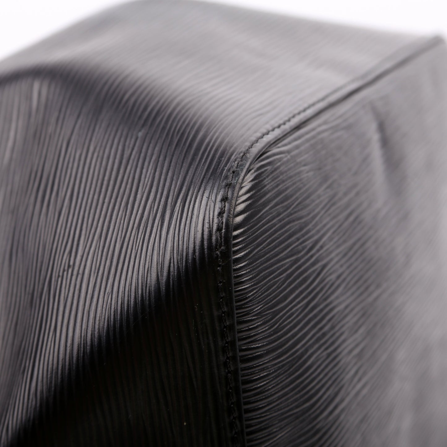 Louis-Vuitton Noe Petit Vintage Epi Black