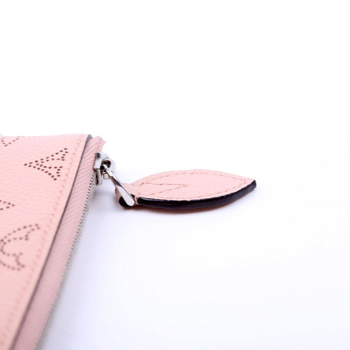 Louis-Vuitton Pochette Cles Mahina Pink