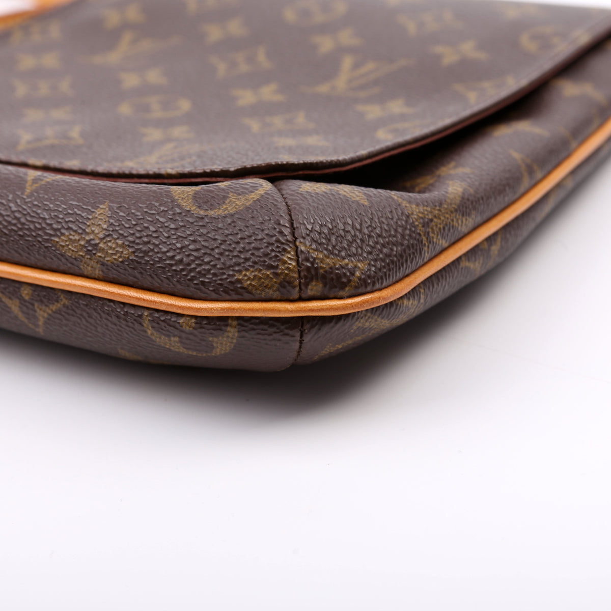 Louis-Vuitton Musette Salsa Short Monogram