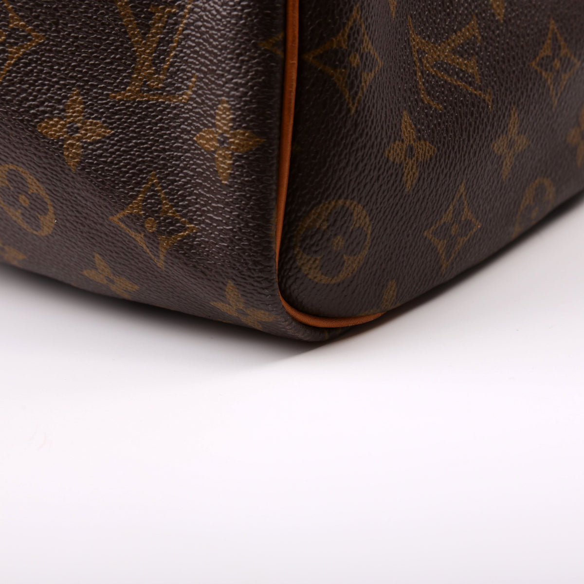 Louis-Vuitton Keepall  Monogram