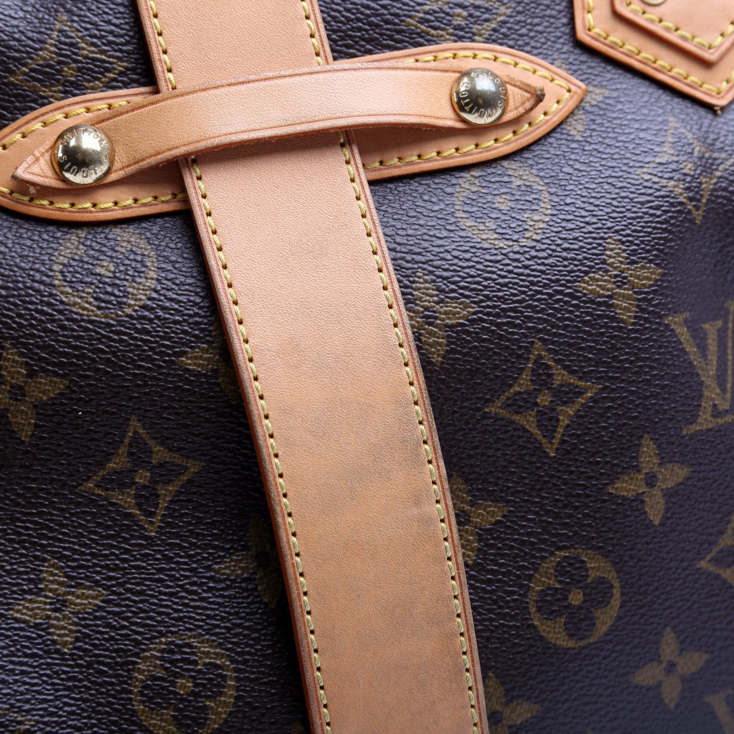 Louis-Vuitton Manhattan GM Monogram