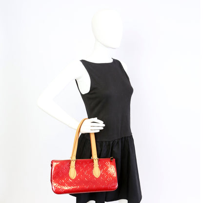 Louis-Vuitton Rosewood Avenue Vernis Red