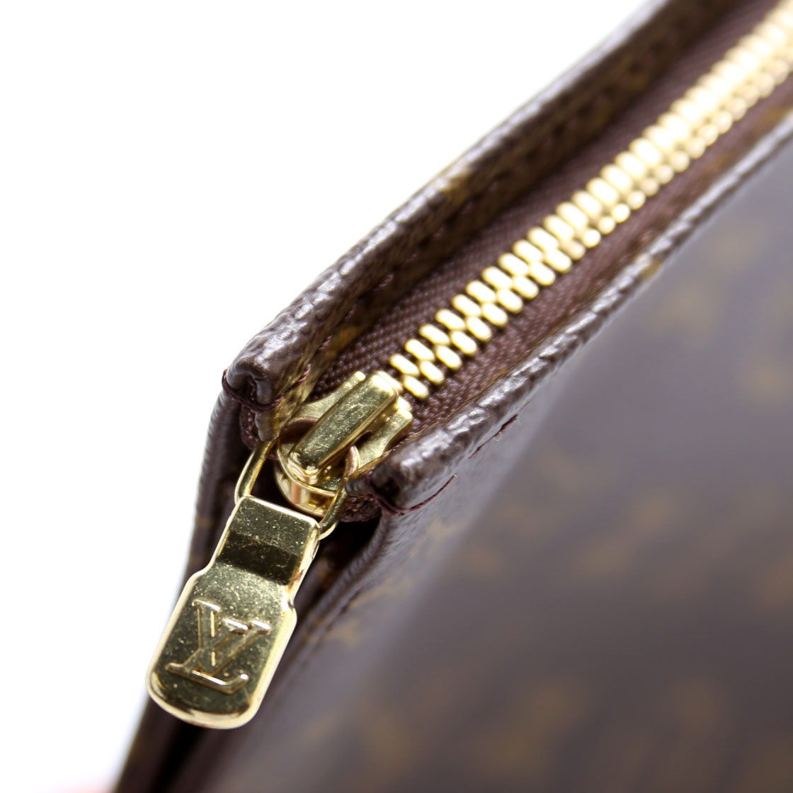 Louis-Vuitton Trousse Demi Ronde Monogram