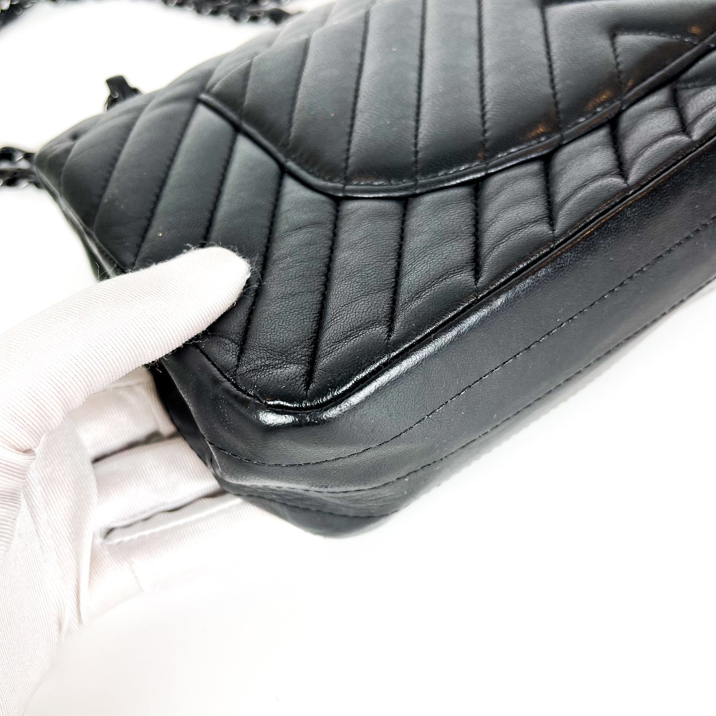 Medium Classic Double Flap So Black Chevron Bag