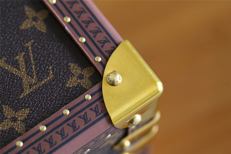 Franco Shops - Louis Vuittons  - 9540