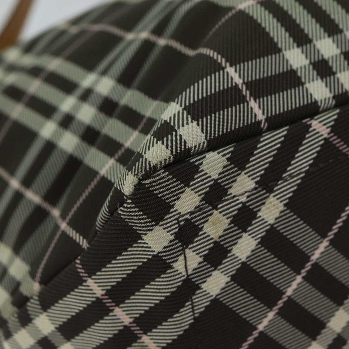 BURBERRY Nova Check Tote