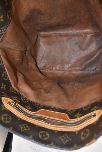 Handbag Designer By Louis Vuitton  Size: Large