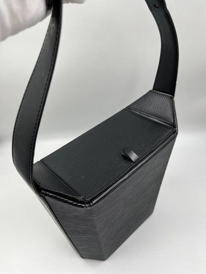 Louis Vuitton Epi Sac Seau Black