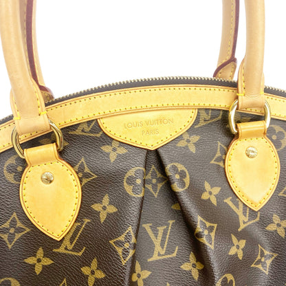 Handbag Luxury Designer By Louis Vuitton  Size: Medium