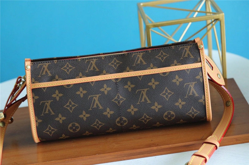 The Franco Shops - Louis Vuittons  - 7683